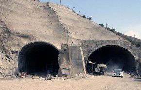 ریزش تونل در آزادراه تهران-شمال/ 8 نفر محبوس شدند