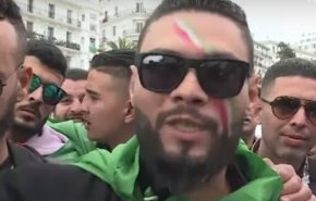 الجزائر.. الغاز المسيل للدموع ضد مسيرة بمناسبة عيد العمال العالمي