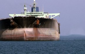 آخرین وضعیت نفتکش ایرانی در دریای سرخ/ تمامی کارکنان کشتی سالم هستند