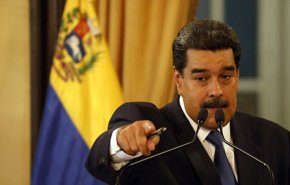 مادورو يدعو الجيش الى محاربة جميع الانقلابيين