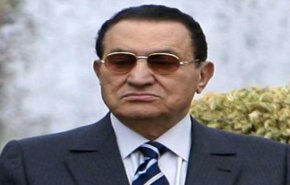 شاهد.. الرئيس المصري المخلوع في عيد ميلاده الـ91 
