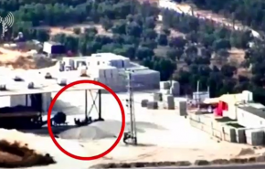 بالفيديو.. لحظة استهداف عدد من الفلسطينيين في غزة بصواريخ إسرائيلية