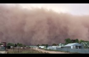 بالفيديو: عاصفة رملية تغرق أستراليا في الظلام 