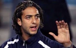 الجماهير تجلد اللاعب المصري ’ميدو’ بعد تجرؤه على الصيام!