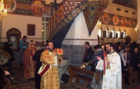 كنيسة في حمص تصدح بالاناشيد الدينية.. اليكم التفاصيل؟