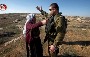 صهیونیست ها 15 خانواده فلسطینی را از منازلشان بیرون کردند