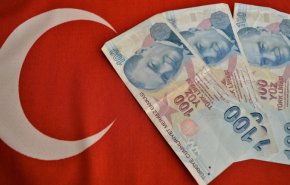الضبابية السياسية في تركيا تدفع الليرة للهبوط مجددا 