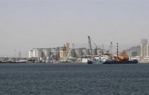 تونس والجزائر تنددان بتخريب سفن تجارية في الفجيرة
