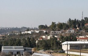 الاحتلال يشق شارعين جديدين لمستوطنات معزولة بالضفة