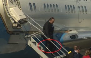 ماذا يحمل بومبيو في حقيبته السوداء للرئيس الروسي؟