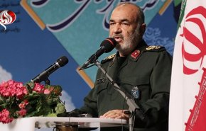 اللواء سلامي: أمريكا ستعجز عن كسر إرادة الشعب الإيراني
