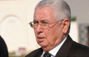 الرئيس الجزائري المؤقت يقيل النائب العام ويعين خلفا له