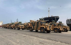 شاهد..حكومة الوفاق الوطني تمد قواتها في طرابلس بمدرعات وأسلحة نوعية 