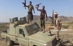 بالفيديو: الجيش واللجان اليمنية يطهرون قرية الفاخر في قعطبة