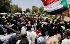 تجمع المهنيين في السودان يدعو لإضراب شامل ولإسقاط المجلس العسكري
