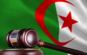 القضاء الجزائري يحقق في قضية وفاة ناشط حقوقي
