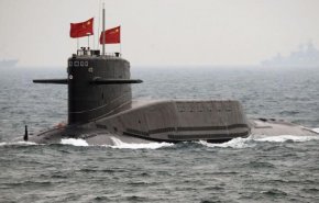 شاهد..الصين تتحدى أمريكا في البحر وتكشف عن صاروخ باليستي جديد