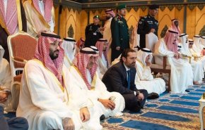 سعد الحریری در کنار شاه و ولی‌عهد سعودی نماز عید فطر اقامه کرد