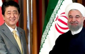 ژاپن تایمز: سفر آبه به تهران باعث صلح و ثبات در خاورمیانه می شود