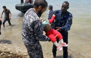 انقاذ عشرات المهاجرين قبالة الشواطئ الليبية