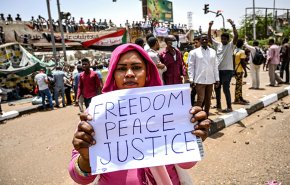 المعارضة في السودان تدعو إلى عصيان مدني            