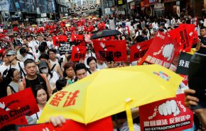 احتجاجات ضخمة فى هونغ كونغ على قانون تسليم المتهمين للصين 