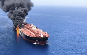 رویترز: حمله به نفتکش ها در دریای عمان به وسیله اژدر صورت نگرفته است