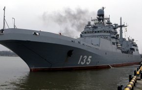 سوريا: سفن إنزال روسية تتجه نحو ميناء طرطوس.. هذا ما تحمله؟