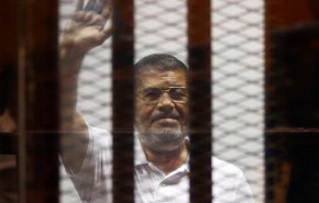 محمد مرسي في المحكمة: لدي أسرار وأتعرض للقتل المتعمد