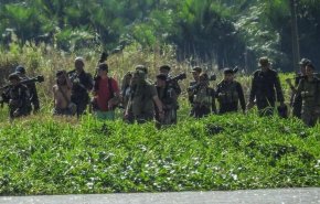'داعش' يختطف 10 من الغجر قبالة بورنيو في الفلبين