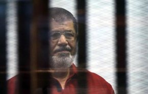 مصر.. تطورات في قضية شهدت إحدى جلساتها وفاة محمد مرسي