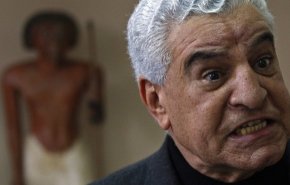 وزير الآثار المصري الأسبق يتحسر على بيع رأس تمثال توت عنخ آمون