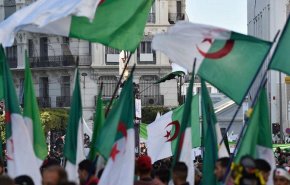 المعارضة الجزائرية تدعو لإجراء انتخابات في غضون 6 اشهر