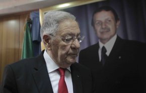 سجن الرئيس السابق للحزب الحاكم في الجزائر