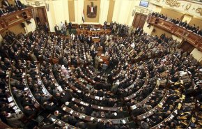 رئيس البرلمان المصري يطالب بالتحفظ على هاتف نائب والسبب؟