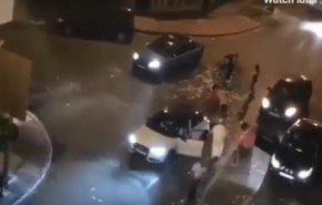 شاهد..أموال تغرق أحد شوارع طنجة المغربية

