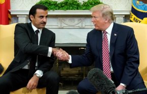 ترامب يهدي السعودية 'تمريرة ذهبية' للانتقام من قطر