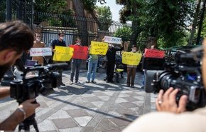 بالصور: تجمع طلابي في طهران للتضامن مع الشيخ زكزاكي