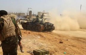 قوات حفتر توجه رسالة لأهالي طرابلس استعدادا لهجوم واسع
