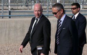 كاتب إسرائيلي يهاجم 