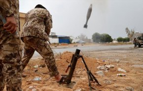 شاهد: قوات حفتر تستمر في هجومها للسيطرة علی طرابلس 