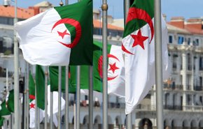 الحكومة الجزائرية تثير جدلا لإعتزامها فرض الإنكليزية مكان الفرنسية