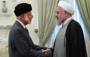 الرئيس روحاني يستقبل وزير خارجية عمان