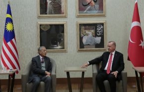 زيارة مهاتير محمد إلى تركيا ونواة حلف جديد يسعى إليه أردوغان