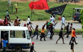 نيجيريا تحظر الحركة الإسلامية بزعامة الشيخ الزكزاكي 