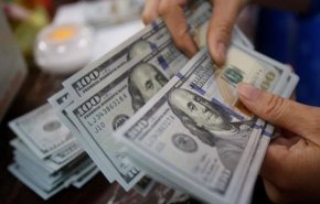 انخفاض طفيف بسعر صرف الدولار في العراق