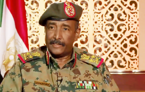 البرهان يدعو للاستعداد لوضع الأسس لحكم مدني في السودان