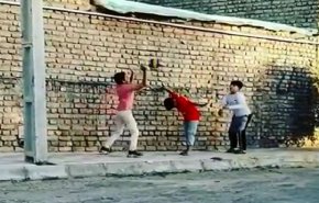شاهد: الاتحاد العالمي لكرة الطائرة ينشر فيديو لأطفال إيرانيين