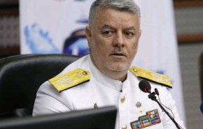البحرية تحذر القوات المعادية البقاء في الخليج الفارسي