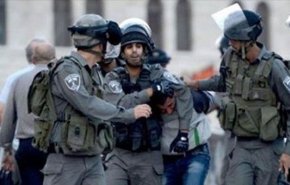اعتقال 8 فلسطينيين من الضفة والقدس أحدهم صحفي